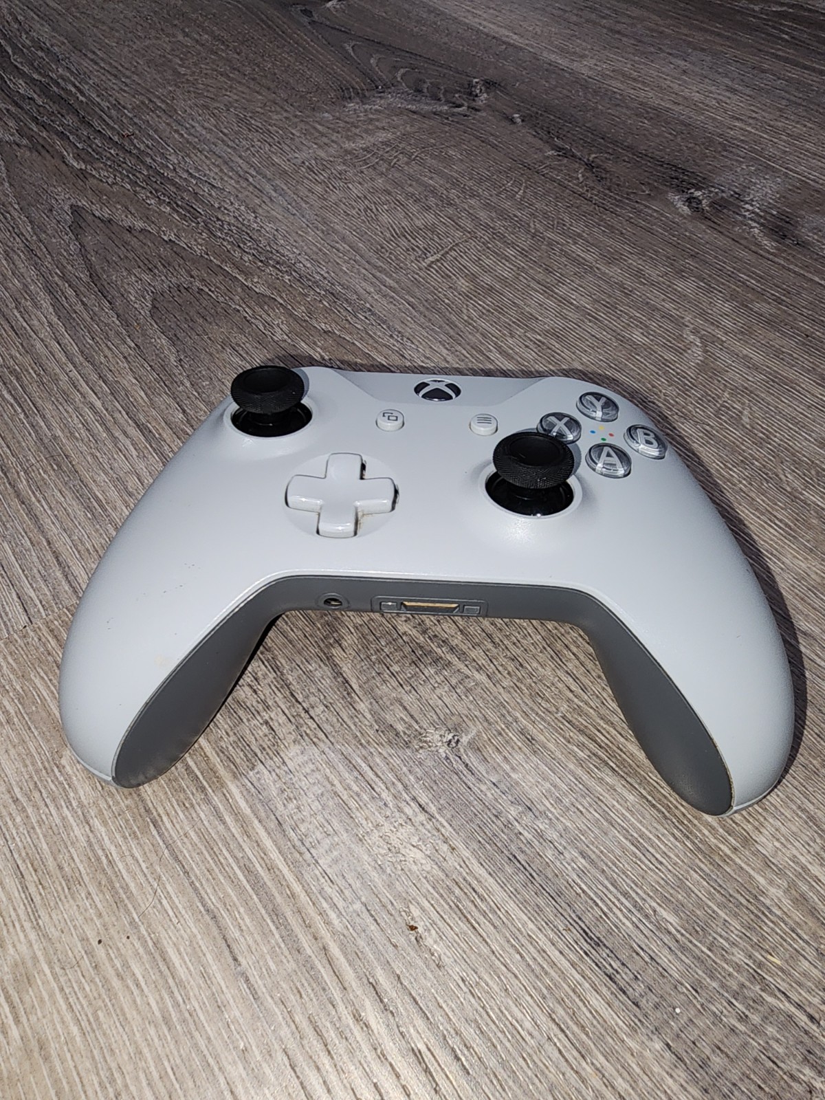 Microsoft Xbox One Wireless Controller – 1708 - Gray - Tested Working - #696 - Image 4