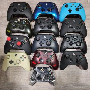 Lot of 13 Xbox One Controllers - PDP - Power A - Afterglow - Other - PARTS ONLY